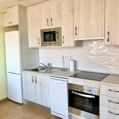 Acacias Corner Views 貝尼多姆